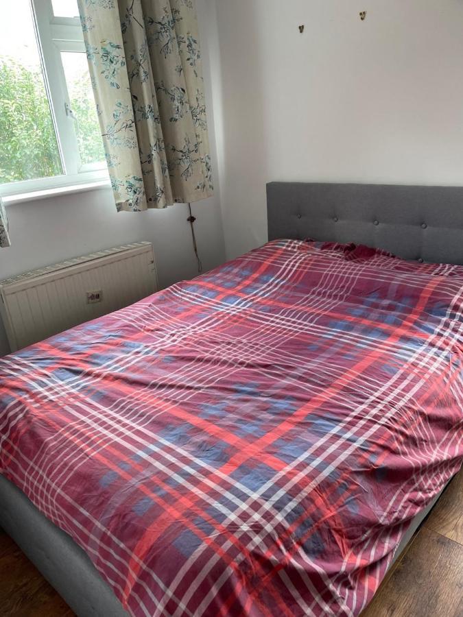 5 Bed House, 32 Tutbury Avenue, Cannon Park, Coventry, Cv4 7Bj Villa Exterior foto